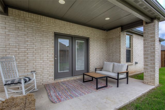 565 Beck Drive, Lavon, TX 75166