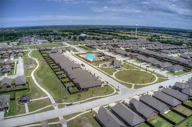 565 Beck Drive, Lavon, TX 75166