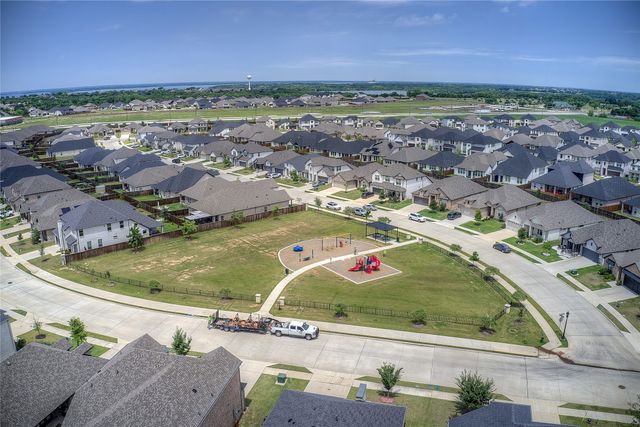 565 Beck Drive, Lavon, TX 75166