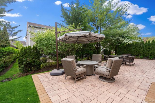179 Sagamore Drive, Plainview, NY 11803