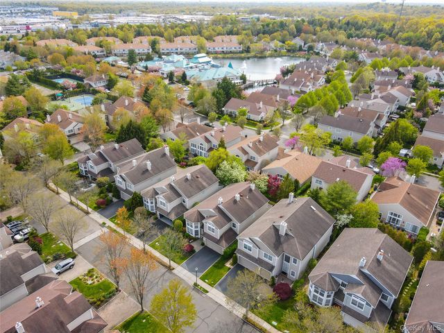 179 Sagamore Drive, Plainview, NY 11803