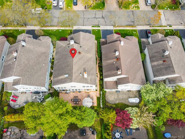 179 Sagamore Drive, Plainview, NY 11803