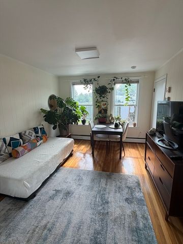 67-69 Ellery Street 6, Cambridge, MA 02138