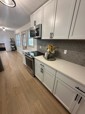 475 Sunset Drive, Jordan, MN 55352