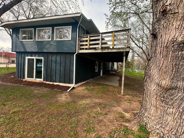 475 Sunset Drive, Jordan, MN 55352