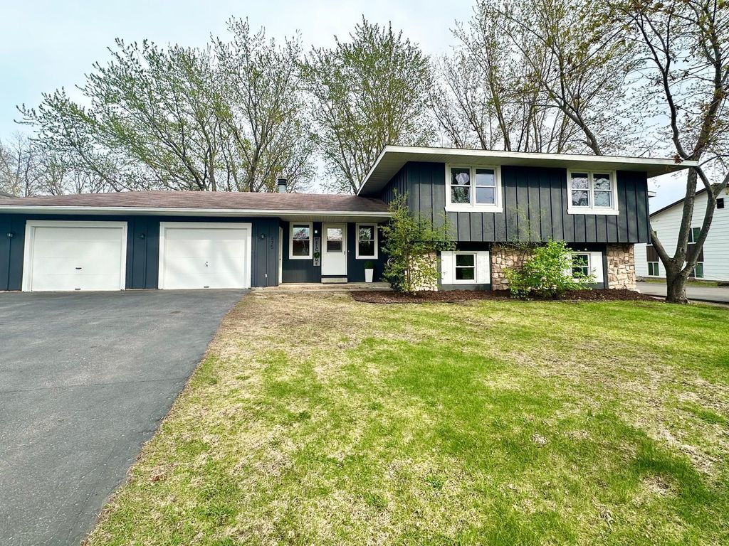 475 Sunset Drive, Jordan, MN 55352
