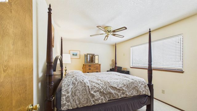 13010 Wells Fargo Dr, Groveland, CA 95321