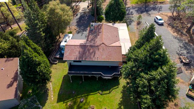 13010 Wells Fargo Dr, Groveland, CA 95321