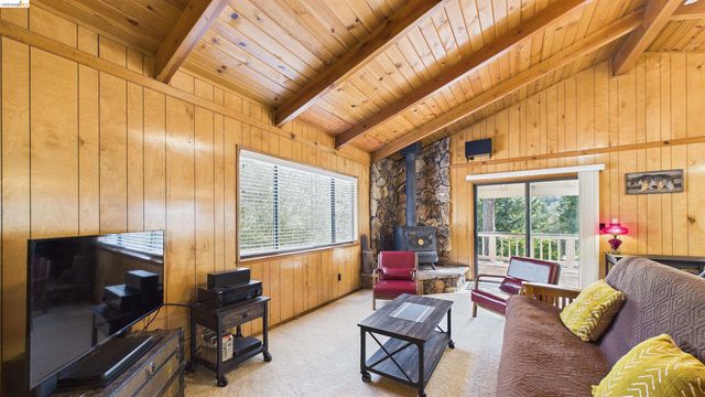 13010 Wells Fargo Dr, Groveland, CA 95321