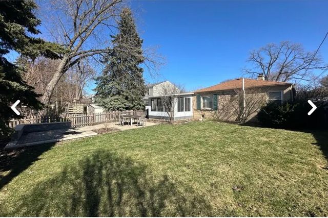 228 S Hawthorne Avenue, Elmhurst, IL 60126