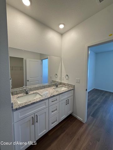 5330 E Antares Ln, Post Falls, ID 83854