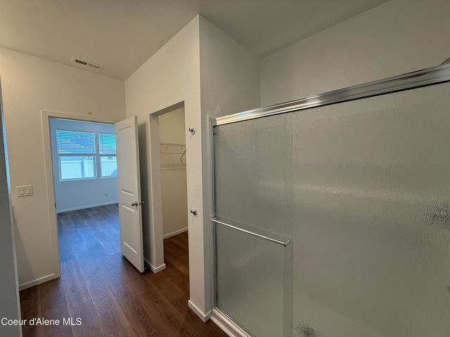 5330 E Antares Ln, Post Falls, ID 83854