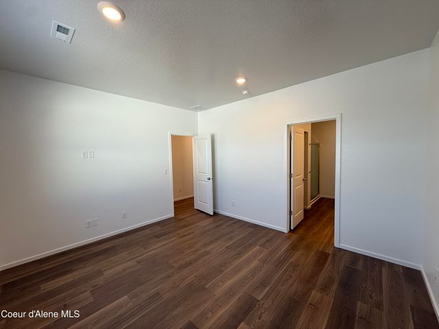 5330 E Antares Ln, Post Falls, ID 83854