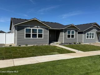 5330 E Antares Ln, Post Falls, ID 83854