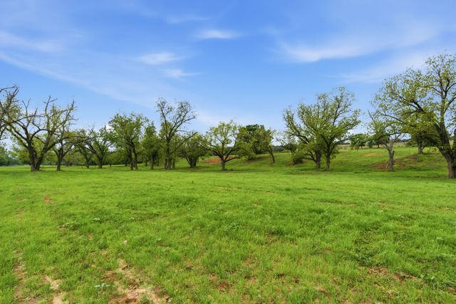10501-7 Mitchell Bend Court, Granbury, TX 76048
