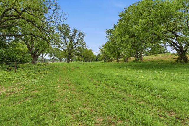 10501-7 Mitchell Bend Court, Granbury, TX 76048
