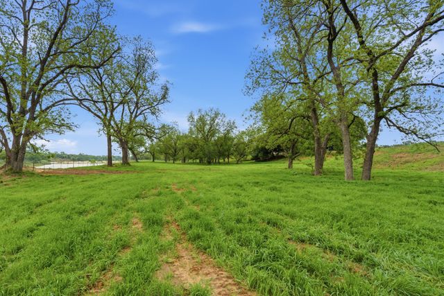 10501-7 Mitchell Bend Court, Granbury, TX 76048