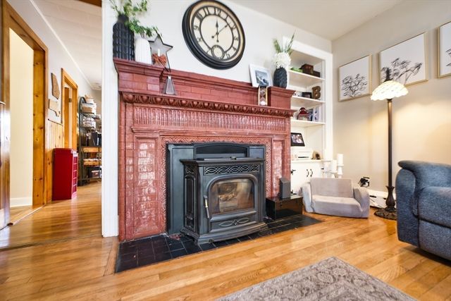 467 Brock Ave, New Bedford, MA 02744