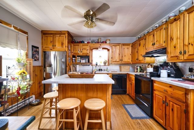 467 Brock Ave, New Bedford, MA 02744