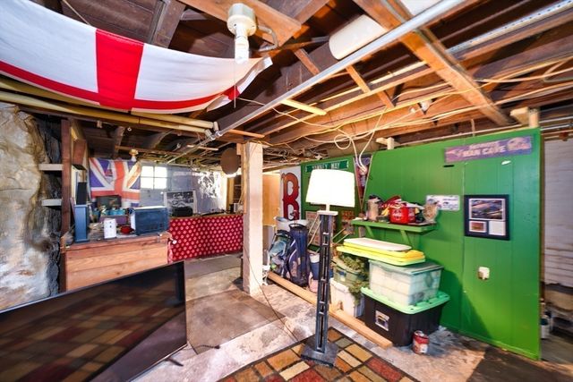 467 Brock Ave, New Bedford, MA 02744