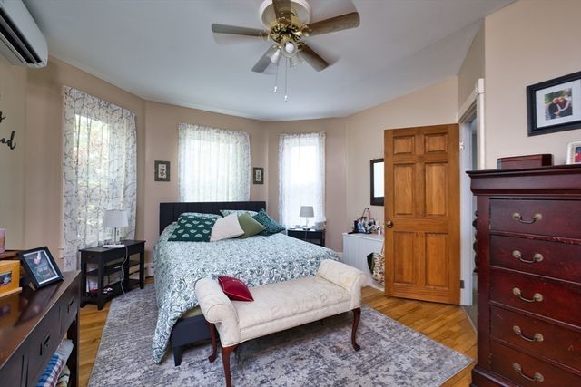 467 Brock Ave, New Bedford, MA 02744