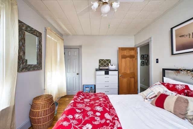 467 Brock Ave, New Bedford, MA 02744