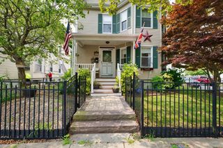 467 Brock Ave, New Bedford, MA 02744