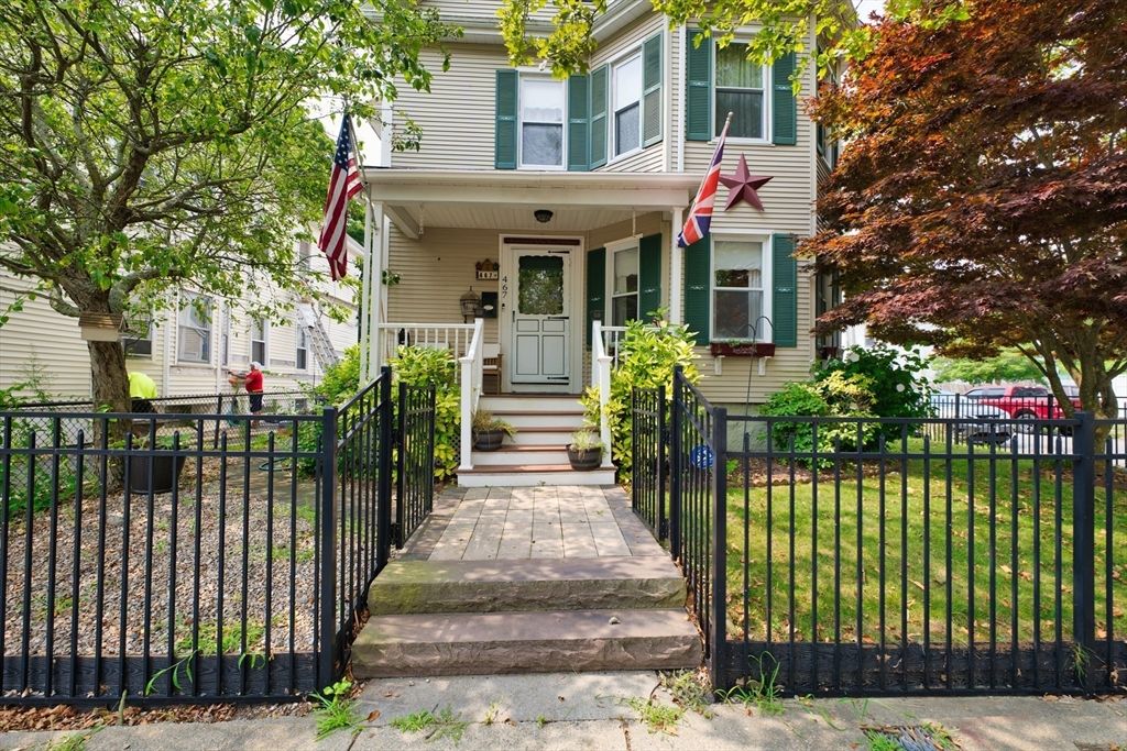 467 Brock Ave, New Bedford, MA 02744