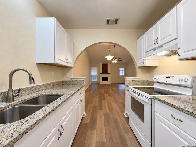 12108 Stoney Spur, San Antonio, TX 78247
