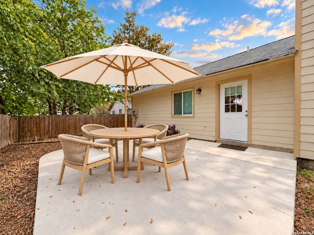 12108 Stoney Spur, San Antonio, TX 78247