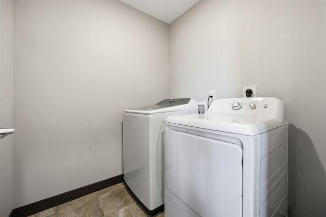 3509 Pioneer Avenue SE, Cedar Rapids, IA 52403