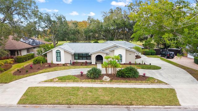 13310 GOLF CREST CIRCLE, Tampa, FL 33618