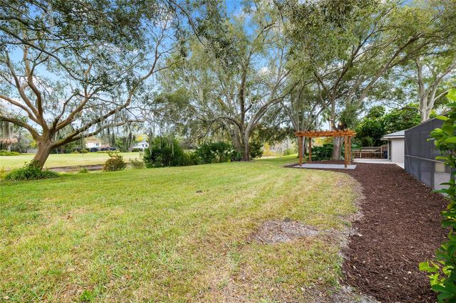 13310 GOLF CREST CIRCLE, Tampa, FL 33618