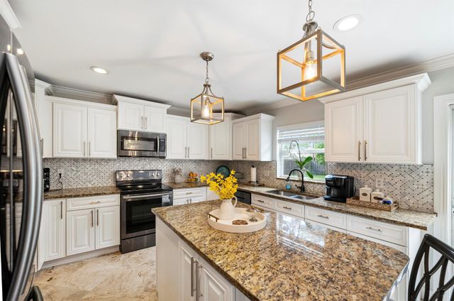 1571 SW Delos Avenue, Port St Lucie, FL 34953
