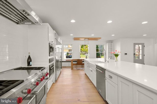 6032 28TH ST N, Arlington, VA 22207