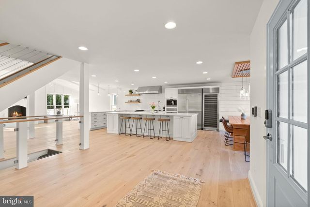 6032 28TH ST N, Arlington, VA 22207