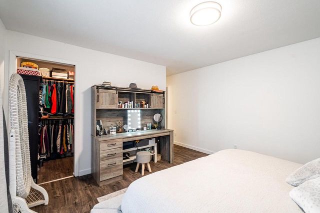 114 Manor COURT, Slinger, WI 53086