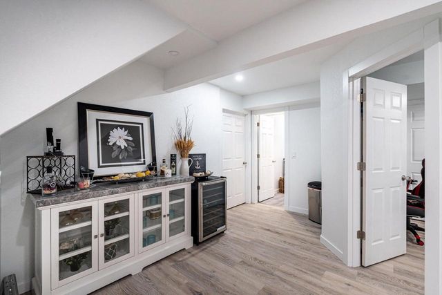 114 Manor COURT, Slinger, WI 53086