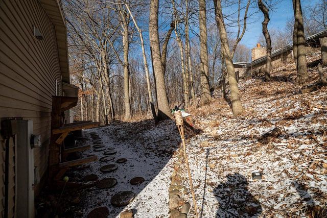 114 Manor COURT, Slinger, WI 53086