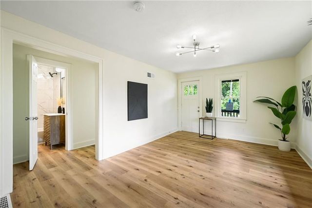 902 S CRISP Avenue, Independence, MO 64054