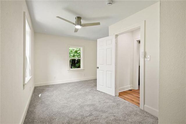 902 S CRISP Avenue, Independence, MO 64054