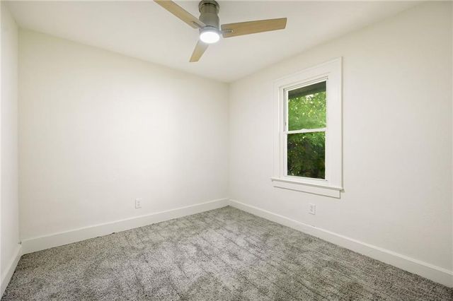 902 S CRISP Avenue, Independence, MO 64054