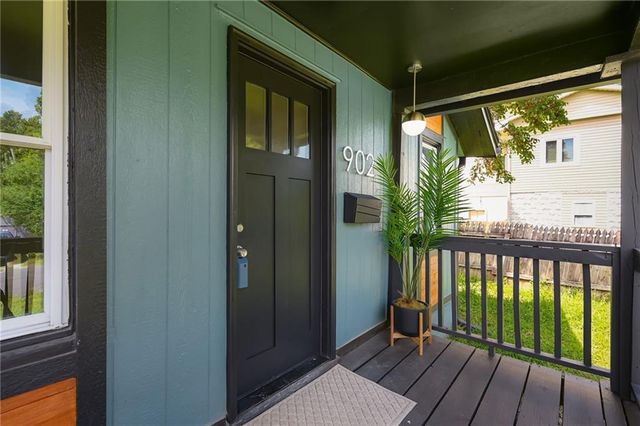 902 S CRISP Avenue, Independence, MO 64054