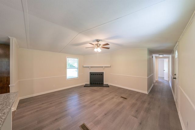 11715 HWY 194 HWY, Oakland, TN 38060