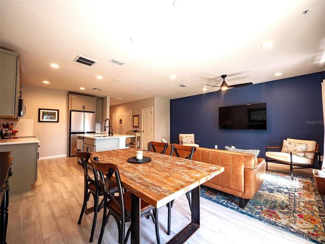 391 CAPE HONEYSUCKLE PLACE, Sanford, FL 32771