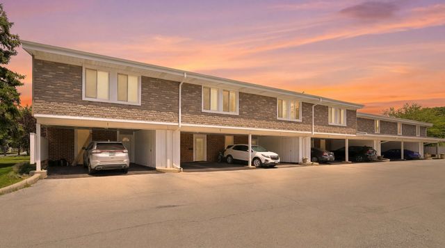 2 Cour Masson, Palos Hills, IL 60465
