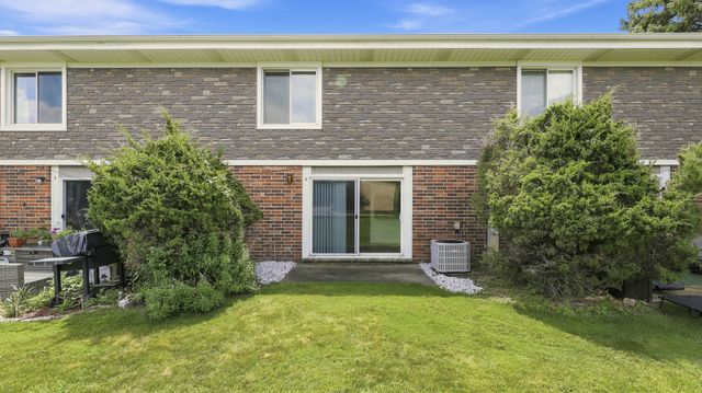 2 Cour Masson, Palos Hills, IL 60465
