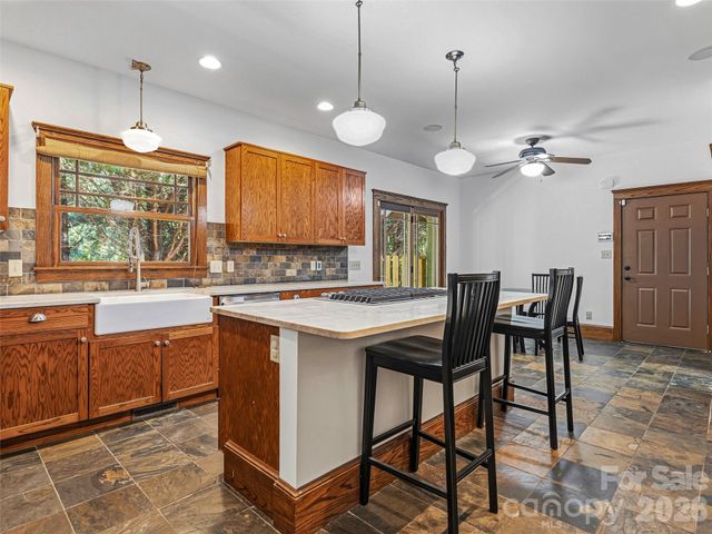 1606 Olmsted Drive, Asheville, NC 28803