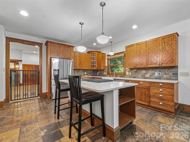 1606 Olmsted Drive, Asheville, NC 28803