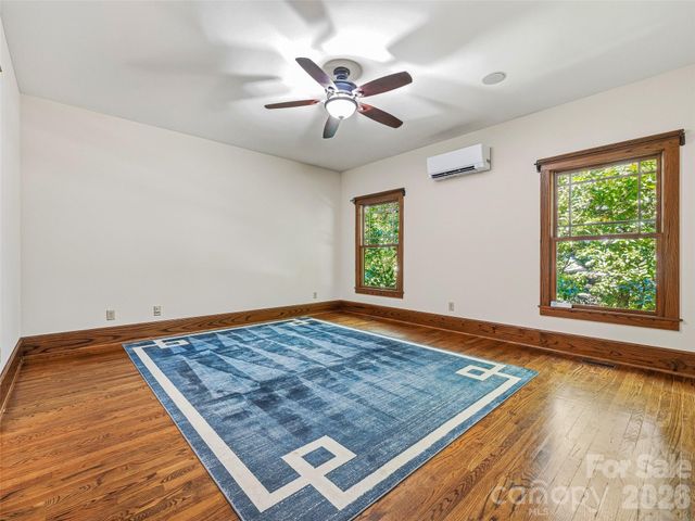 1606 Olmsted Drive, Asheville, NC 28803